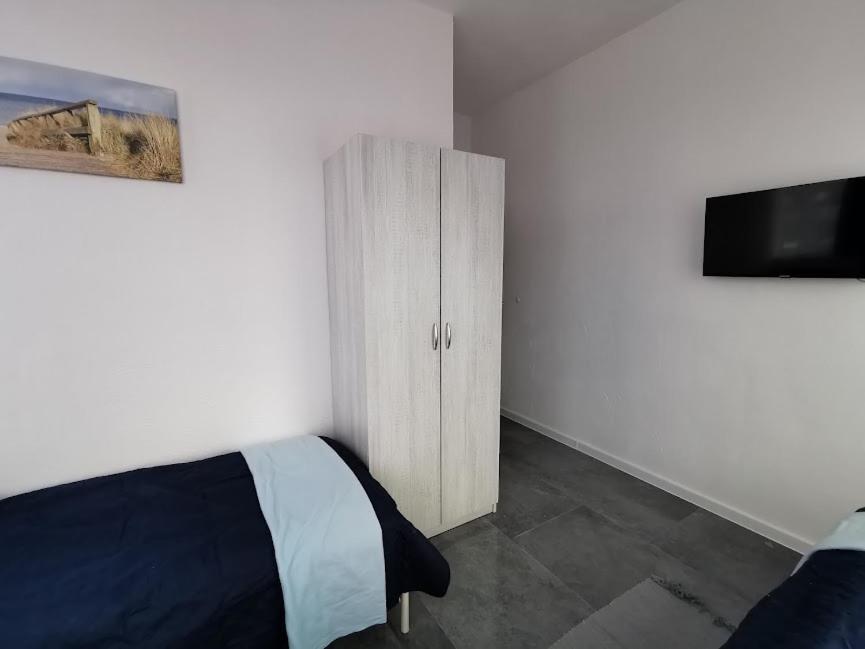Plazowa 2 Hotel Рови Екстериор снимка