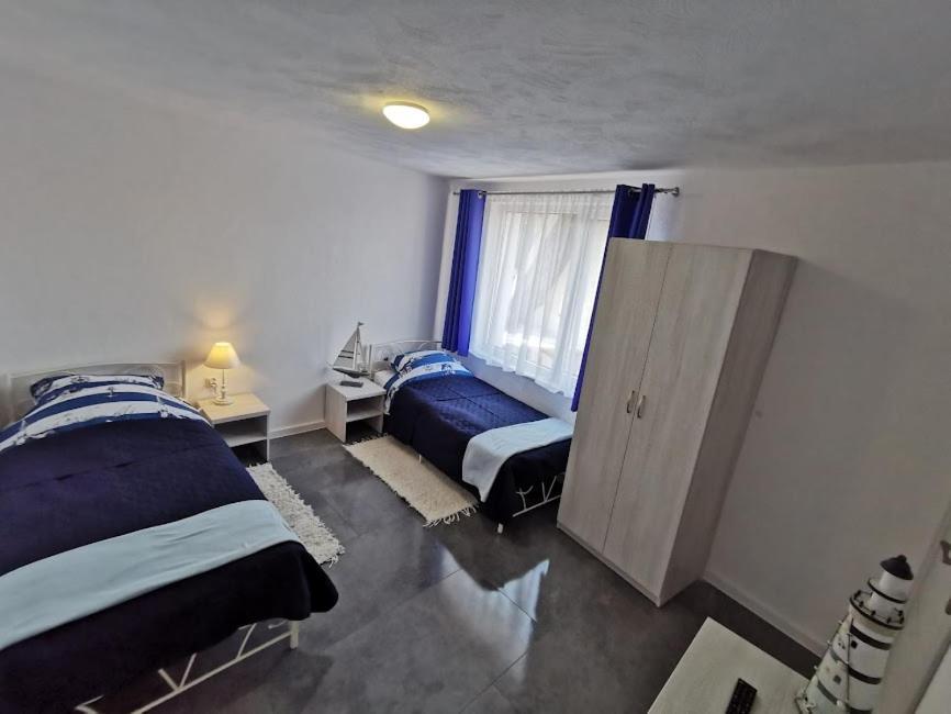 Plazowa 2 Hotel Рови Екстериор снимка